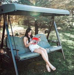 SORARA® Luxe Schommelbank Met Zonnescherm - Bruin - Zware Kwaliteit. 14 SORARA® Luxe Schommelbank Met Zonnescherm - Bruin - Zware Kwaliteit. -Gardena Winkel 1192x1200