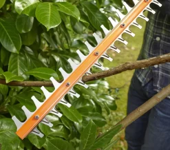 Black & Decker BLACK+DECKER BEHT251-QS Heggenschaar - 450W - 50cm - Gesnoerd 7 Black & Decker BLACK+DECKER BEHT251-QS Heggenschaar - 450W - 50cm - Gesnoerd -Gardena Winkel 1200x1060 6