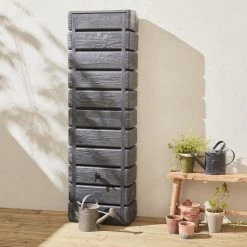 Regenton Muurtank, Grandval 300L, Antraciet Kunststof, Imitatiehout, Met Gootaansluitset Inbegrepen -Gardena Winkel 1200x1200 1054