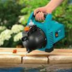 GARDENA - Classic Besproeiingspomp 3000/4 Compleet - Waterpomp - Incl. 3.5 M Aanzuigslang En 20 M Slang 21 GARDENA - Classic Besproeiingspomp 3000/4 Compleet - Waterpomp - Incl. 3.5 M Aanzuigslang En 20 M Slang -Gardena Winkel 1200x1200 1116