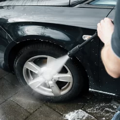 VONROC Hogedrukreiniger V18-2 1800W – 140 Bar – 420 L/h – Incl. 8m Slang, Geïntegreerde Reinigingsmiddelen Tank, Terrasreiniger, Spuitstukken En Accessoires 17 VONROC Hogedrukreiniger V18-2 1800W – 140 Bar – 420 L/h – Incl. 8m Slang, Geïntegreerde Reinigingsmiddelen Tank, Terrasreiniger, Spuitstukken En Accessoires -Gardena Winkel 1200x1200 1478