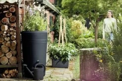 Elho Green Basics Regenton - Regenton - Living Black - Buiten - 200 Liter 26 Elho Green Basics Regenton - Regenton - Living Black - Buiten - 200 Liter -Gardena Winkel 1200x800 307