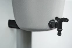 Elho Green Basics Rain Catcher 33 - Regenton Voor Balkonbuiten - Ø 33.5 X H 73.5 Cm - Grijs/Living Concrete -Gardena Winkel 1200x800 309