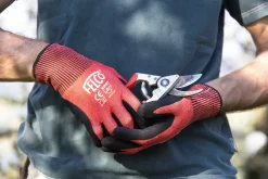 Felco 2 + GRATIS Felco Handschoenen In Cadeauverpakking -Gardena Winkel 1200x800 356