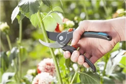 GARDENA Comfort B/M Bypass Snoeischaar - Ø 24mm - Met Sapgeul 11 GARDENA Comfort B/M Bypass Snoeischaar - Ø 24mm - Met Sapgeul -Gardena Winkel 1200x800 441