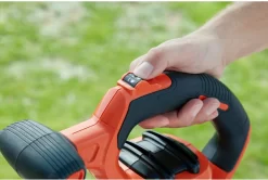 Black & Decker BLACK+DECKER BEBLV300SB-QS Bladblazer - 404 Km/u - 3000W - Zuig-/blaasfunctie - Gesnoerd 15 Black & Decker BLACK+DECKER BEBLV300SB-QS Bladblazer - 404 Km/u - 3000W - Zuig-/blaasfunctie - Gesnoerd -Gardena Winkel 1200x808 4