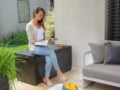 Opbergbox Tuin - Kussenbox Waterdicht - Bruin - Zitbox Kussenbox Voor Buiten - Voor Tuinmeubelen - Tuinkussens - Opberg Tuin - Kussenboxen - XL - Groot - 305 Liter -Gardena Winkel 1200x898 2