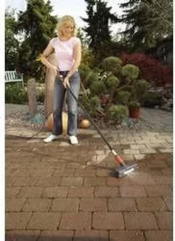 GARDENA Cleansystem Comfort Schrobber - Reinigen Van Paden - Terras - Oprit -Gardena Winkel 873x1200
