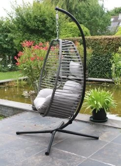 Pro Garden Lowander Hangstoel Egg 191x126x126- Schommelstoel Met Rattan Cocoon En Robuust Stalen Standaard Incl. Kussens - Volledig Inklapbaar - Lichtgrijs -Gardena Winkel 878x1200