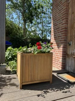 Houten Plantenbak Met Wieltjes 50x50 - Geolied Duurzaam FSC Acaciahout – Bloembak Buiten - Plantenbakken Buiten - Perfecthomeshop -Gardena Winkel 899x1200 9