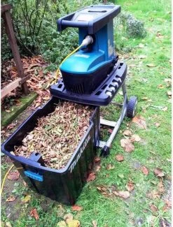 Makita UD2500 Hakselaar - 2500W -Gardena Winkel 912x1200